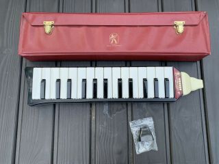 A Vintage Hohner Melodica Piano 27 With Case Made In Germany