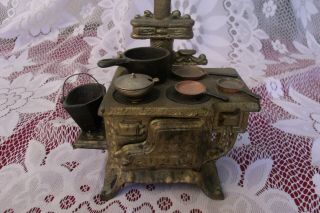 Vintage Queen Cast Iron Stove Oven Pots Pans Miniature Sales Sample? Gold Tone