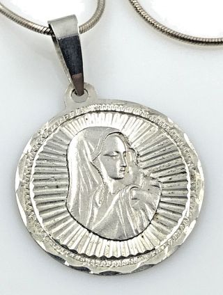 Vintage.  925 Sterling Silver Decorative,  Virgin Mother Mary Pendant Necklace 18 "