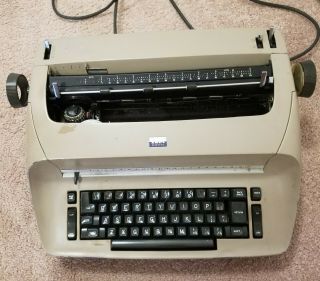 Vintage Ibm Selectric 1 Typewriter.  Turns On.  Parts Only.
