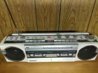 Vintage Sanyo M - W15f Am / Fm Radio Cassette Player Tape Recorder Stereo Boombox