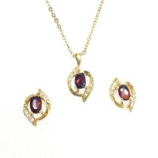 Vintage Avon Nina Ricci Gold Tone Red Faux Ruby Stones Necklace Earrings Set 3