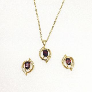Vintage Avon Nina Ricci Gold Tone Red Faux Ruby Stones Necklace Earrings Set 4