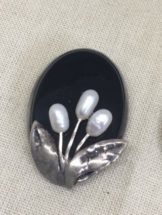 Vtg Sterling Silver Onyx Pearl Pendant 5.  6g Signed Lak.  In 2 - 8