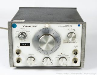 Wavetek Model 136 Vcg - Vca Signal Generator Vintage Test Equipment