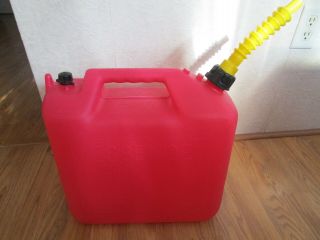 Vintage Wedco 5 Gallon Vented Gas Can Model W 5203 3