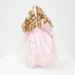3x Vintage Porcelain Dolls on Display Pedestals Pink White Dress Brown Hair 409 3