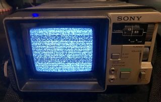 Vintage Sony Portable Tv - 415 Television Analog Uhf/vhf W/ Case