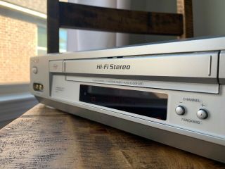 Sony SLV - N700 VHS VCR Video Cassette Player Recorder HiFi Stereo 4 Head 3