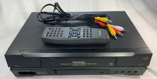 Toshiba W522 4 Head Vhs Vcr Recorder Player W/ Remote Rca Av Cables Black