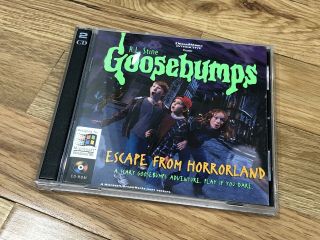 Goosebumps: Escape From Horrorland (pc,  2 - Disc Cd - Rom Vintage)