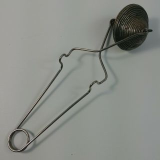 Spring Coil Wire Whisk Expandable Egg Beater Vintage Primitive Push Hand Mixer