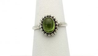 Sterling Silver.  925 Vintage Estate Oval Green Glass Bead Ring Sz 7 2.  4g 4618