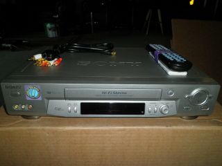 Sony Hi Fi 4 - Head Vhs Vcr Slv - N81 With Remote And Cables Silver
