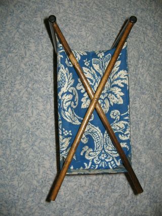 Vintage Knitting Sewing Folding Fabric Wood Frame Tote Storage Stand Caddy Blue 2