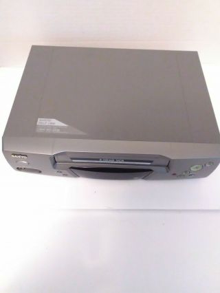 Sanyo VWM - 380 4 - Head VCR VHS Player Recorder Tape 3