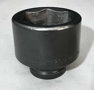 Vintage Armstrong 2 - ⅝ " 6 Point 1 " Drive Impact Socket 7 - 684