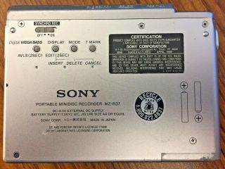 Sony Minidisc MZ - R37.  great Vintage 2