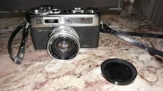 Vintage Yashica Electro 35 Gsn 35mm Camera