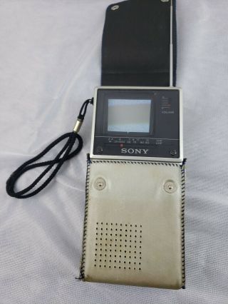 Vintage Sony Watchman [FD - 20A] Flat Black & White TV With Case 2