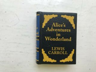 Del Prado Miniature Book Classics Alice 