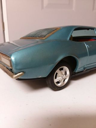 Camaro Battery Bump N Go Vintage toy tin car 8