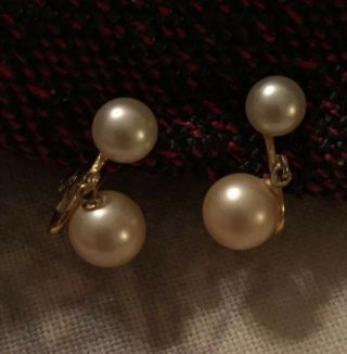 Vtg Trifari Dangling Faux Pearls Earrings Gold Tone Clip On Signed Designer