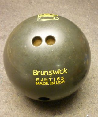 Brunswick Rhino Army Green Bowling Ball Vintage 15 lbs Good Drilled 2