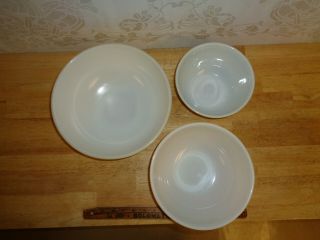 3 Vintage 1940 - 50 ' s Pyrex Mixing 2,  3,  4 Quart Nesting Yellows and Greens - USA 6
