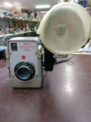 Vintage Kodak Brownie Bulls Eye Camera No Bulb Not