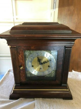 Vintage Howard Miller Mantel Clock 1050 - 020 - For The Part