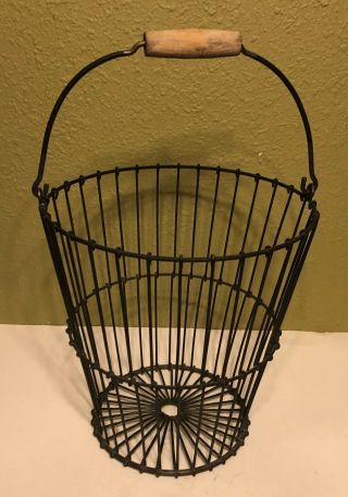 Vintage Large Heavy Metal Wire Basket With Wooden Handle 4