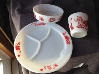Vintage Pyrex 3 Piece Childrens Dish Set White With Clowns/circus Characters