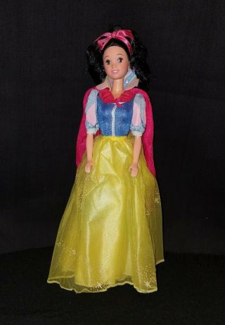 Vintage Disney Snow White & Seven Dwarfs Barbie Doll Mattel 1992 - Loose