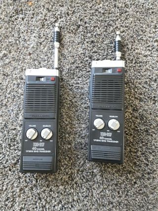 Vintage Realistic Trc 217 5 Watt 40 Channel Walkie Talkies