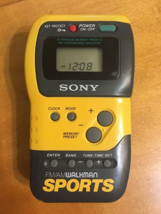 Vintage Sony Walkman Yellow Sports Am Fm Radio Srf - M70 Stop Watch 10 Presets