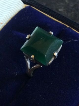 Ladies Vintage Solid Silver Ring With Dark Green Stone.  Size K.