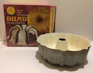 Vintage Nordic Ware Bundt Fluted Tube Pan Yellow Inside Natural 12 Cup W/ Box