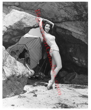 Mara Corday - Leggy Beach Pose - Vintage 8x10 Photo Taken By Konig