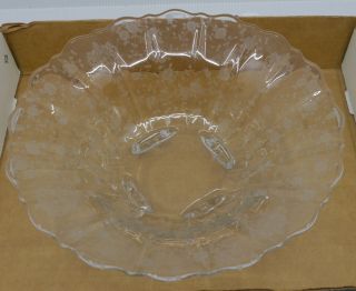 Vintage Cambridge Elegant Glass Rosepoint Etched Footed Serving Bowl,  11.  75 In