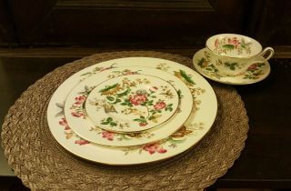 Vintage Charnwood by Wedgwood Fine Bone China Dinnerware 5 Piece Place Setting 5