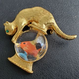 Signed Gold Crown Vintage Gold Tone Cat & Acrylic Fish Bowl Brooch Pin L109