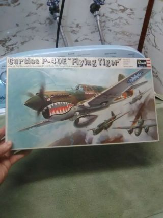 Vintage 1967 Revell 1/32 Curtiss P - 40e " Flying Tigers " Model Kit
