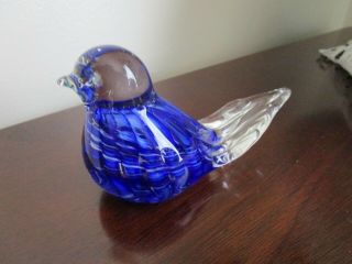 Vintage Joe St Clair Cobalt Blue Bird Art Glass Paperweight Figurine 2
