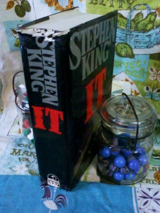 Stephen King " It " 1st Edition Book Hcdj 1986
