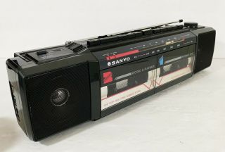 Vintage Sanyo Mini Boombox Radio AMFM 1980s MS450 Boom Box 2