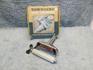 Vintage Townsend Fish Skinner Tool Tackle