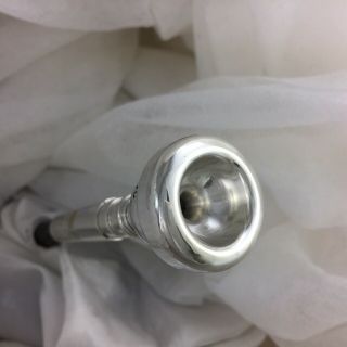 Trumpet BACH vintage VINCENT BACH CORP.  7C mouthpiece,  factory silver 4