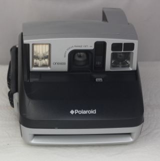 Polaroid One 600 Instant Camera 100mm Focus