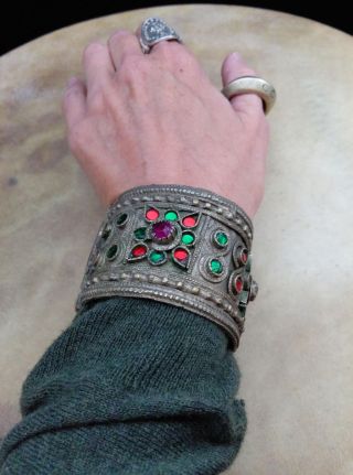 7.  12 " Vintage Mansehra Tribal Bracelet Pakistan Swati Cuff Stylized Flowers
